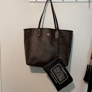 Coach tote, irreversible, Large.
